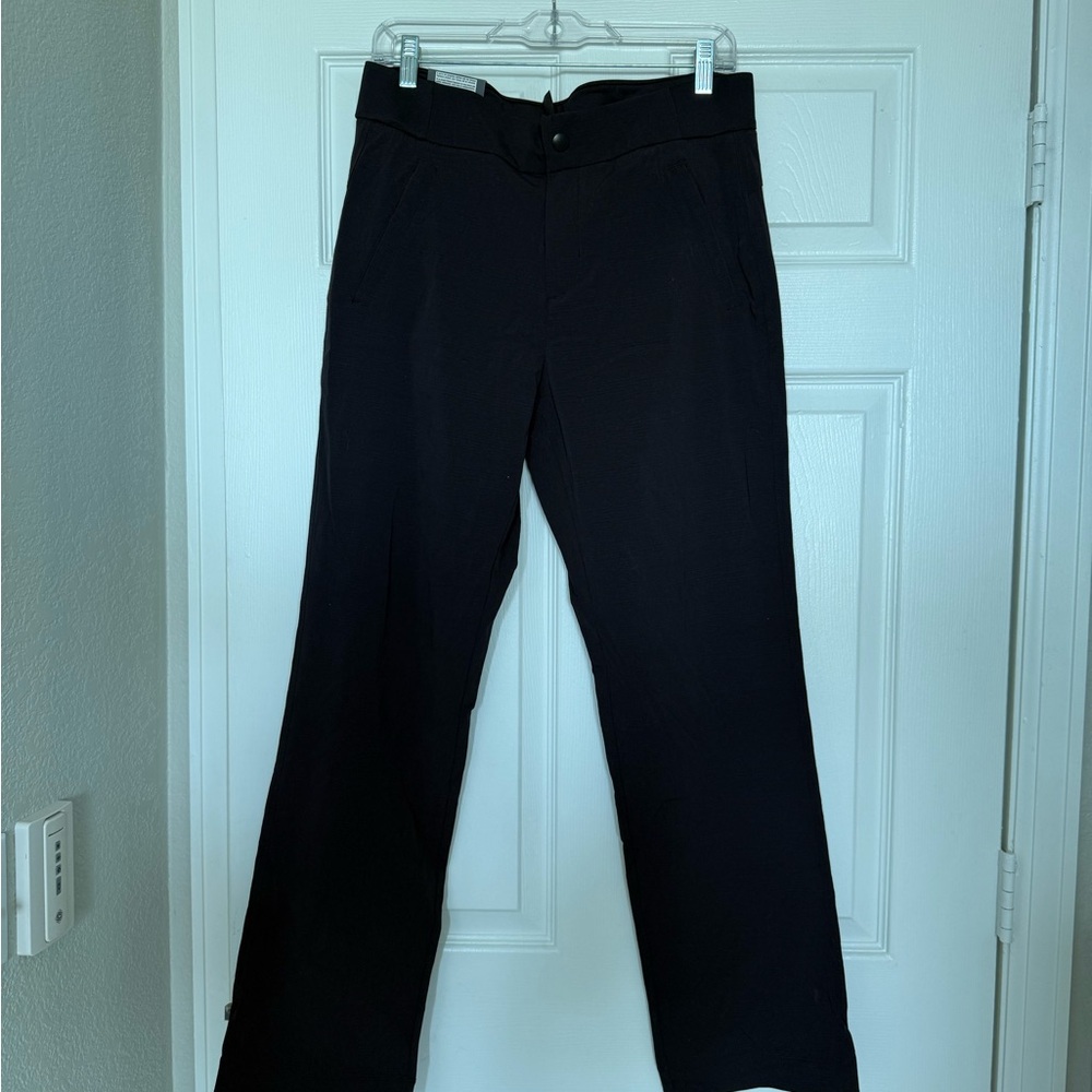 NWT Kirkland Signature Women’s Black Hiking Pants 🖤